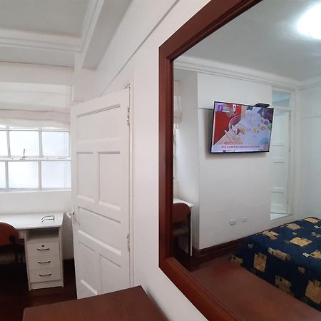 Apartamento Lindo - A 2 Cuadras De La Plaza De Armas Y Del Palacio De Gobierno Lima Eksteriør billede