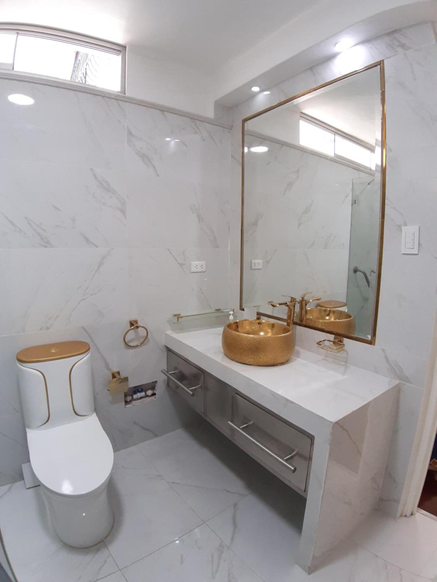 Apartamento Lindo - A 2 Cuadras De La Plaza De Armas Y Del Palacio De Gobierno Lima Eksteriør billede